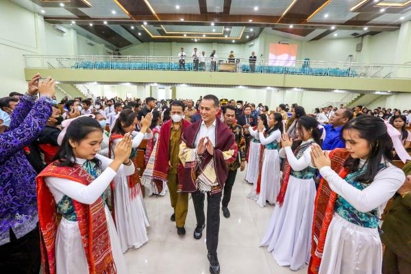 Pentahbisan GPdI Tebingtinggi,Ijeck Harap Pembinaan Umatdan Generasi Lebih Baik